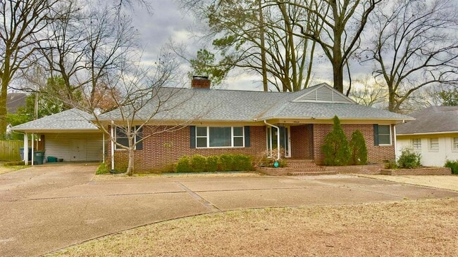 Photo - 5209 Walnut Grove Rd House