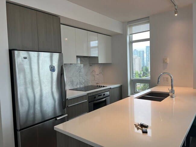 Photo du bâtiment - 6461 Telford Ave