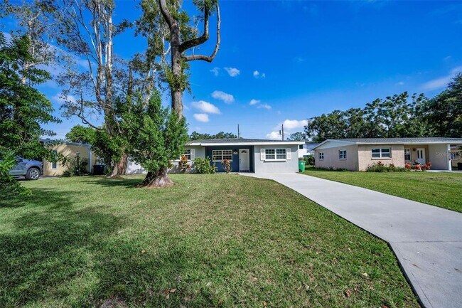 Building Photo - 2008 Lake Citrus Dr