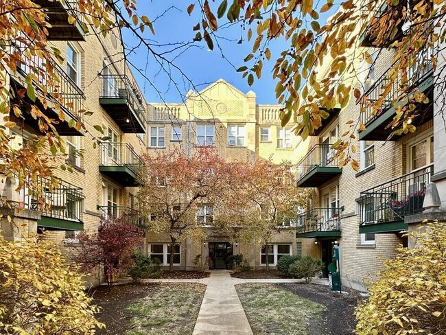 Foto del edificio - 914 W Dakin St