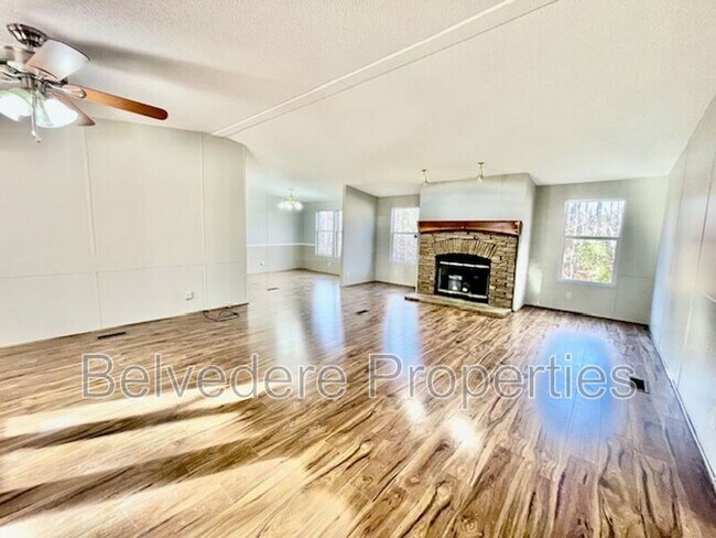 Foto del edificio - 237 Red Oak Dr