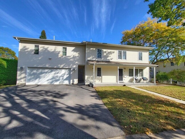 Photo - 3 Leonard Ave House