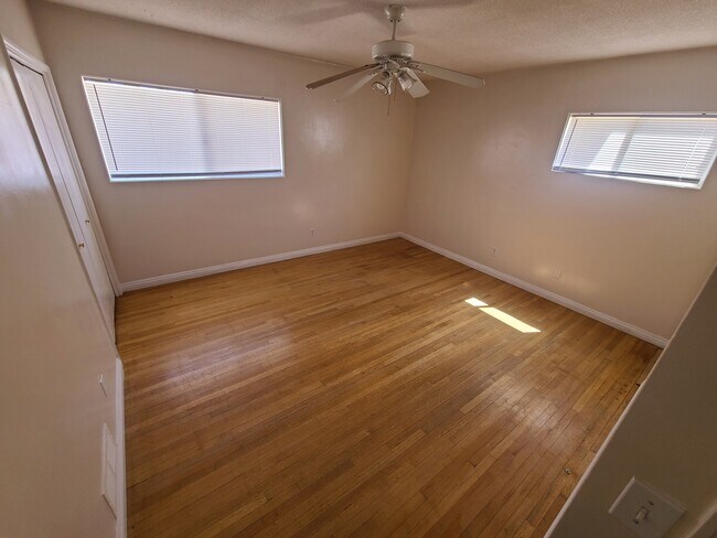 Building Photo - 40865 Camellia Dr