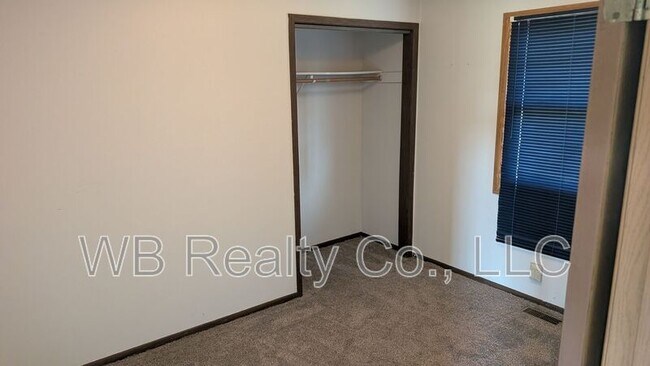 Foto del edificio - 25146 Nature Rd
