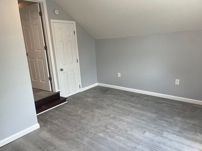 Foto del edificio - 113 W College St