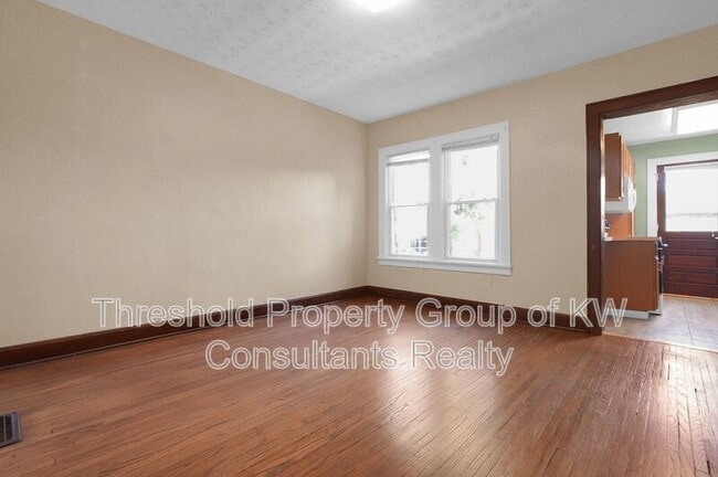 Foto del edificio - 1126 Northwest Blvd