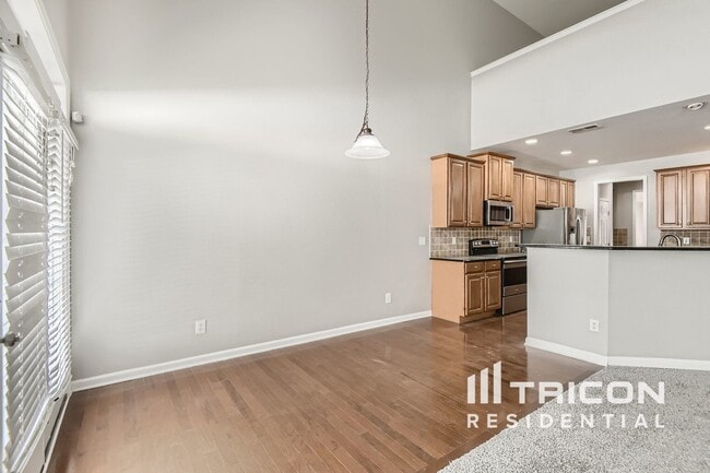 Building Photo - 5007 Tribecca St