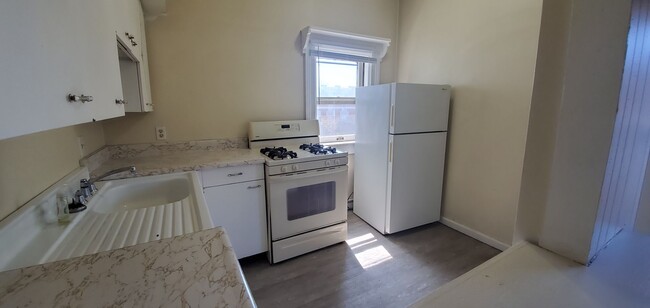 Foto del edificio - 404 S Webster Ave