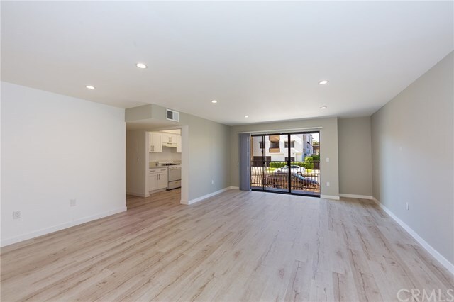 Building Photo - 835 E Lomita Ave