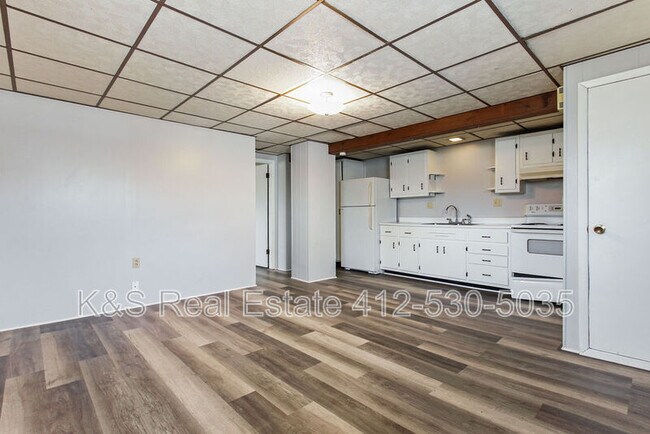 Foto del edificio - 411 Steck St