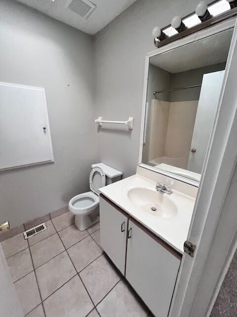 Foto del edificio - 2Br/2Ba Townhome in the J-town/Ferncreek area