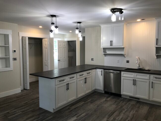 Foto del edificio - 299 Middletown Ave
