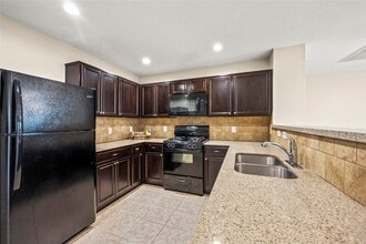 Building Photo - 16131 Sweetwater Fields Ln