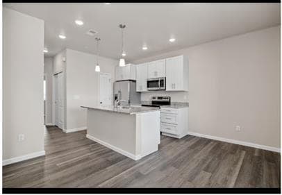 Building Photo - 1431 Richard Martin Dr