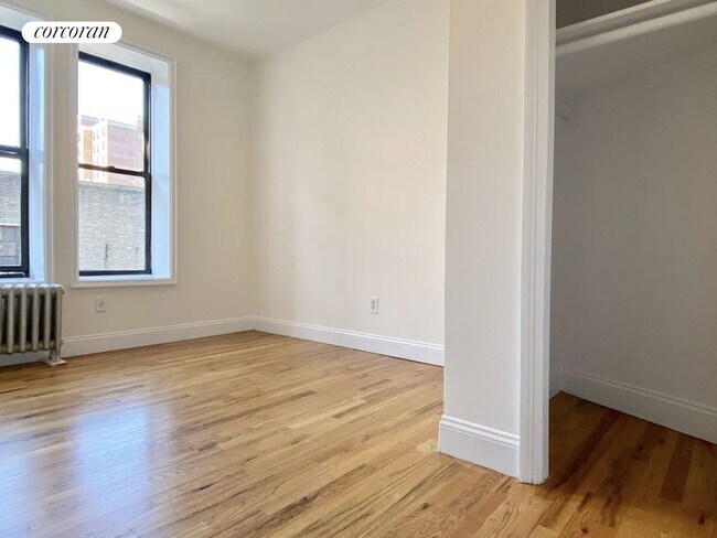 Foto del edificio - 222 Thompson St
