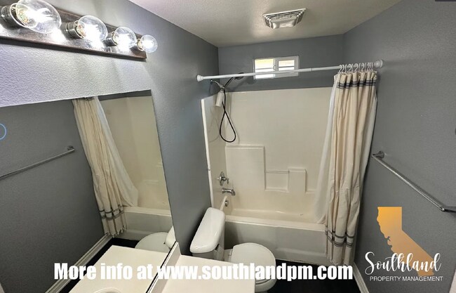 Foto del edificio - 19413 Opal Ln