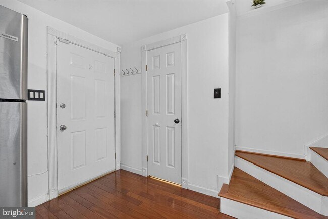Building Photo - 10522 Lime Tree Way