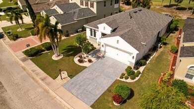 Building Photo - 443 Noble Faire Dr