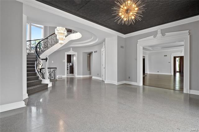 Building Photo - 9933 Litzsinger Rd