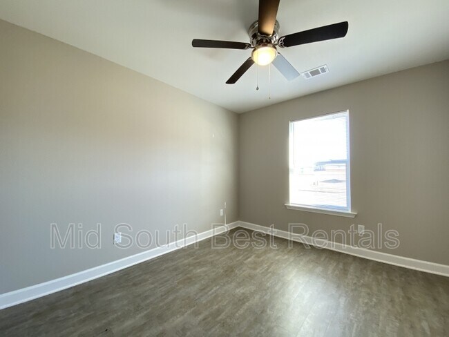 Foto del edificio - 109 Sparrow Rd