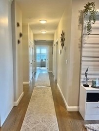 Foto del edificio - 966 Hyde Park Ave