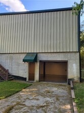 Building Photo - 3830 Mathis Airpark Rd