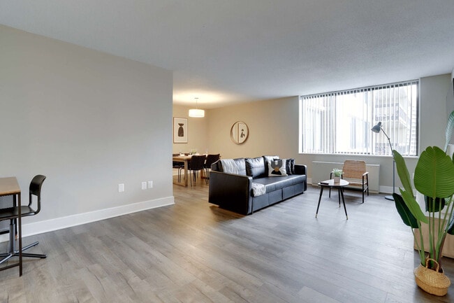 Foto del edificio - 1201 S Bell St