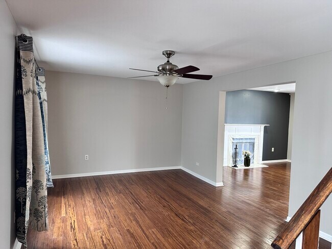 Foto del edificio - 2856 Evergreen Ln