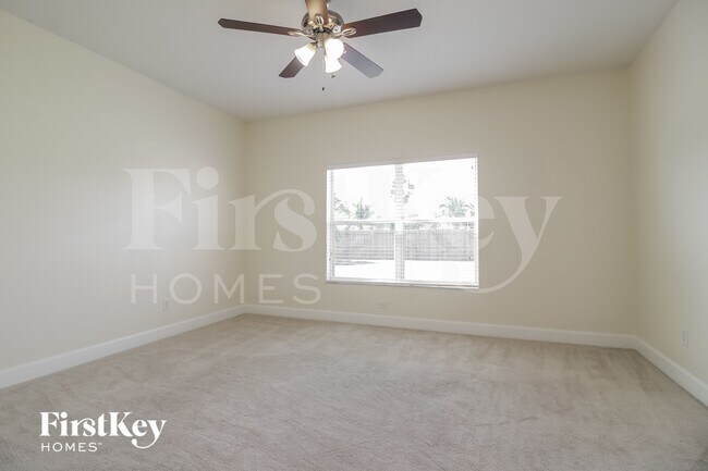 Building Photo - 12353 Accipiter Dr