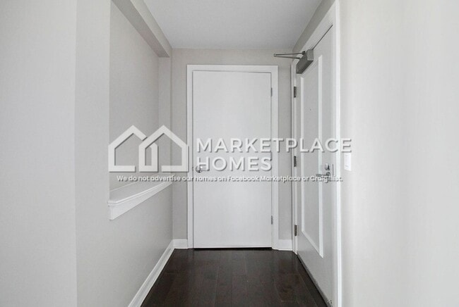 Foto del edificio - 525 W Lafayette Blvd