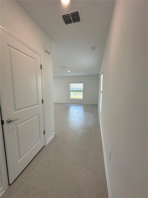 Building Photo - 5695 Ficus Aurea St