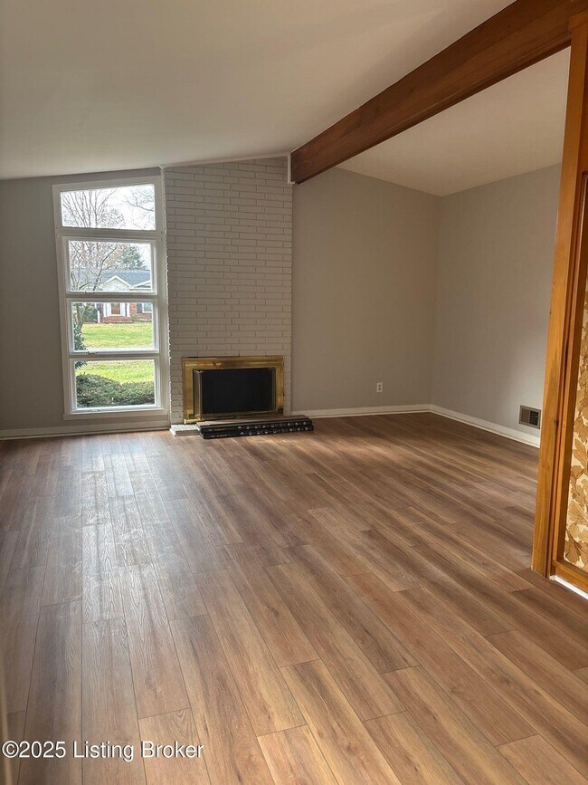 Foto del edificio - 1305 Abbeywood Rd