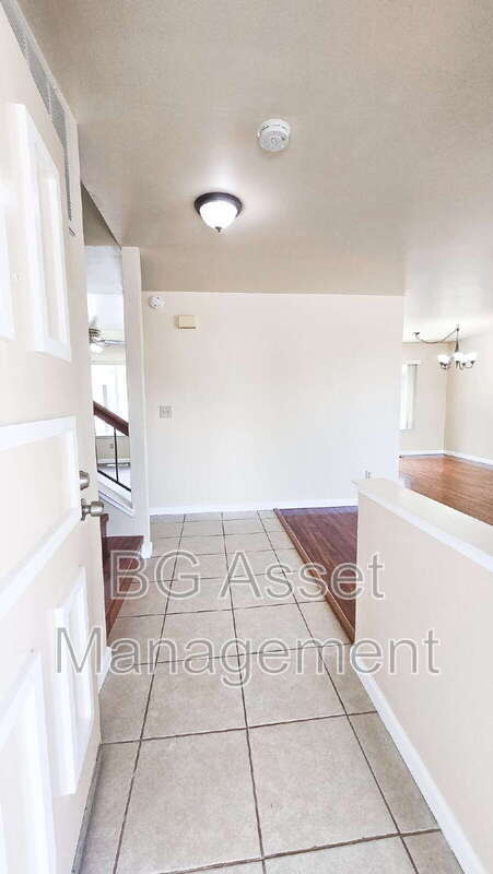 Foto del edificio - 322 Falcon Way