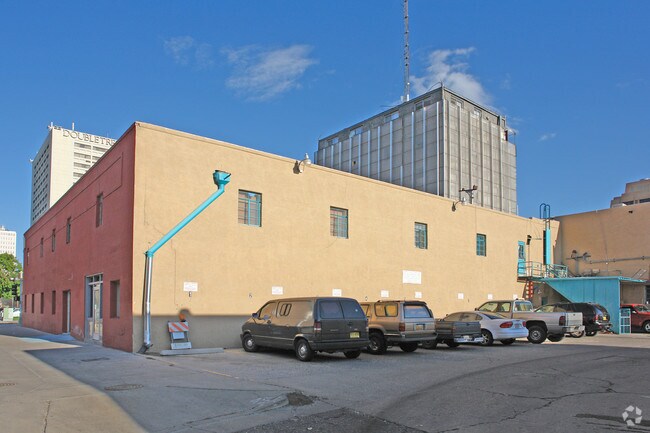 Building Photo - 510 2nd St NW