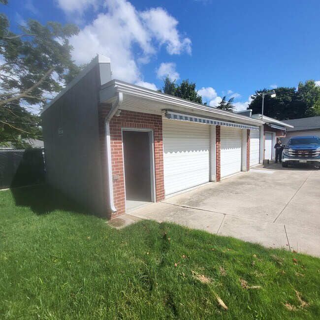 Photo du bâtiment - Storage Unit for Rent