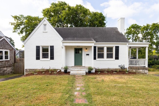 Photo - 2313 Sunset Pl (Nashville, TN) House