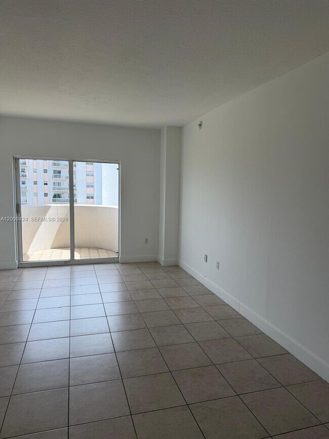 Building Photo - 50 Menores Ave
