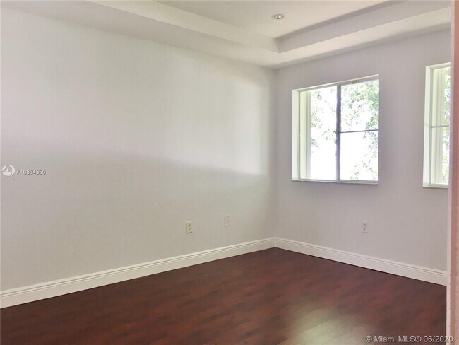 Building Photo - 9030 W Flagler St