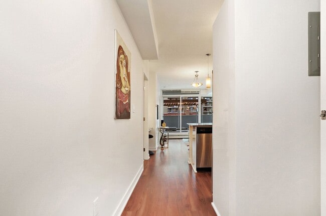 Building Photo - 1215 Apartments