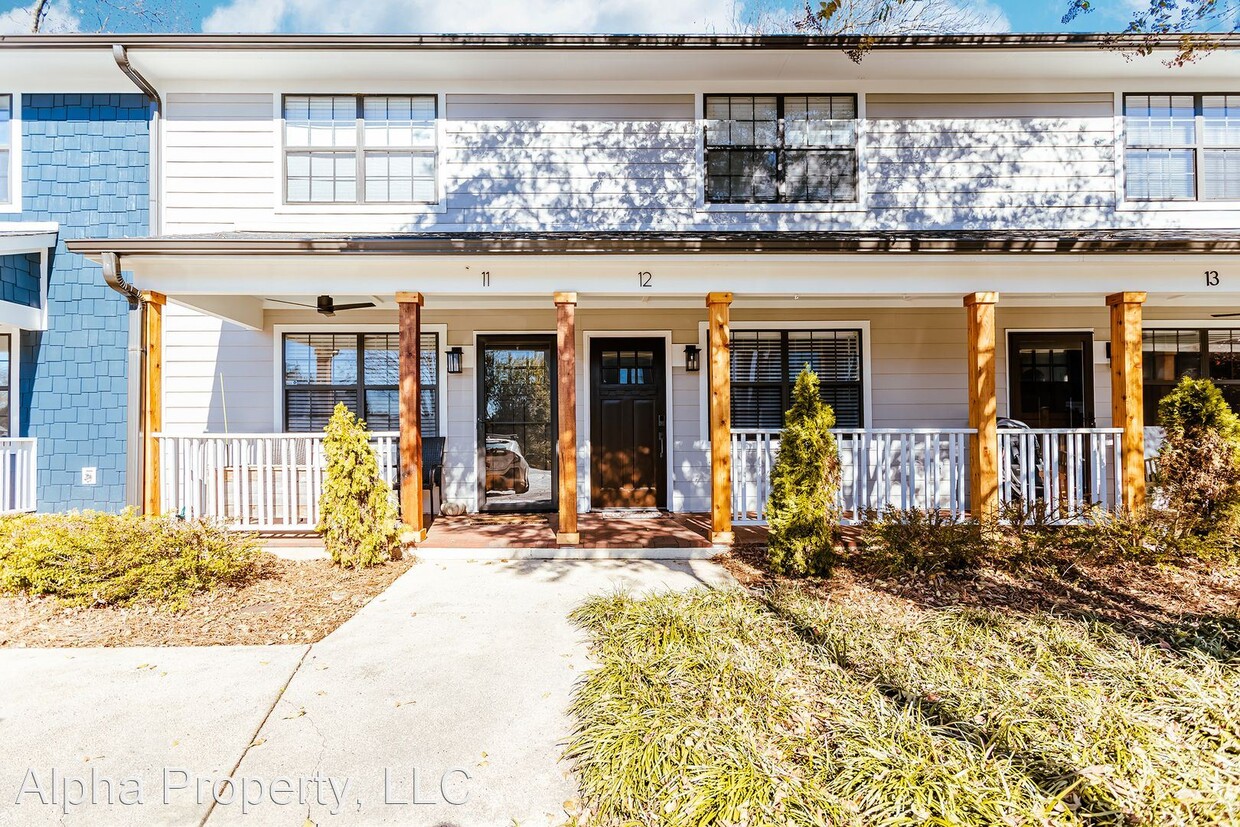 2 br, 1.5 bath House - 408 Townes St Unit 11 Photo