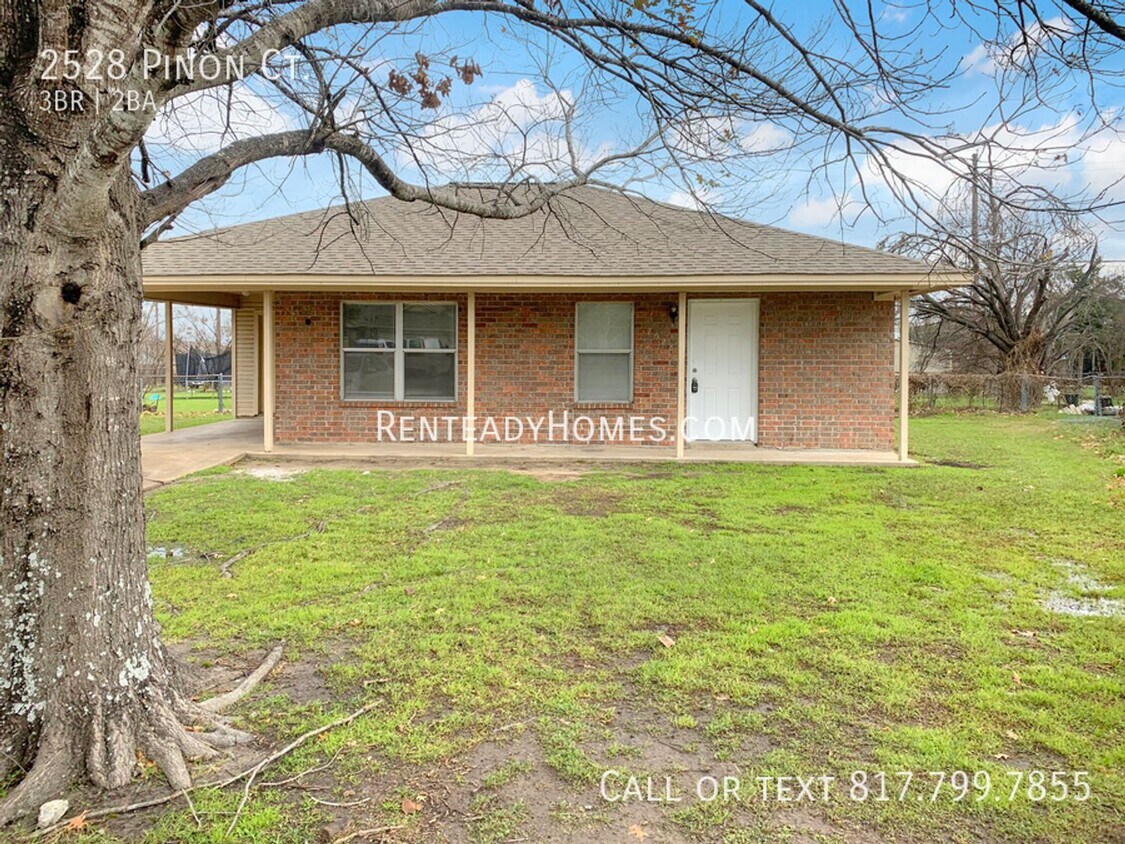 Primary Photo - 2528 Pinon Ct