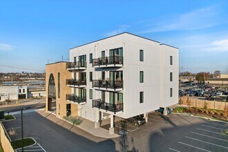 Building Photo - 245 Hermitage Ave