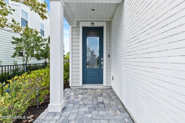 Building Photo - 35 Clifton Bay Lp