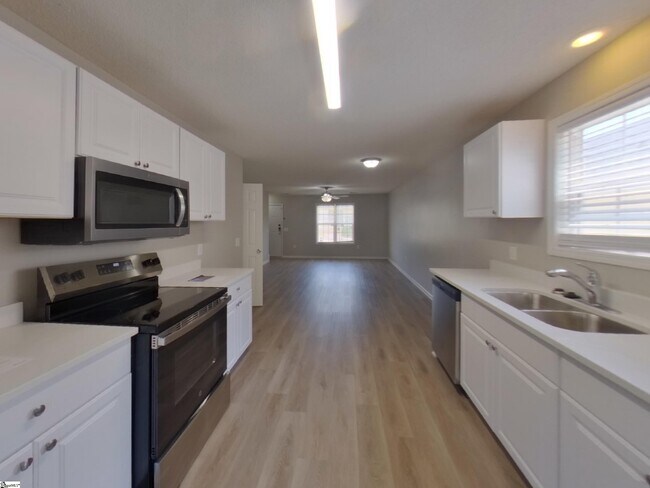 Building Photo - 430 Clark Glen Dr