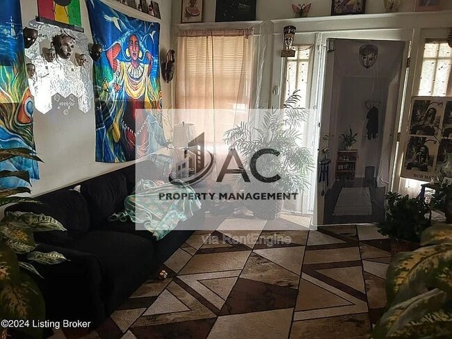 Photo - 1212 Queen Ave Townhome