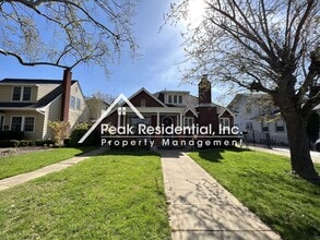 Building Photo - 1325 37th St