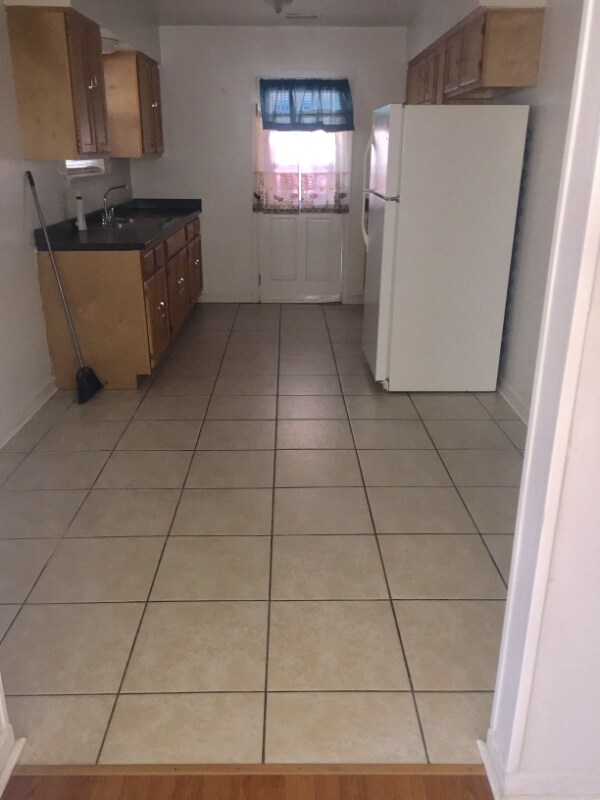 Foto del edificio - 498 W Little Creek Rd