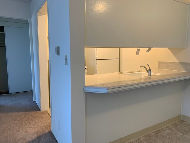 Foto del edificio - 971 Whitethorne Dr