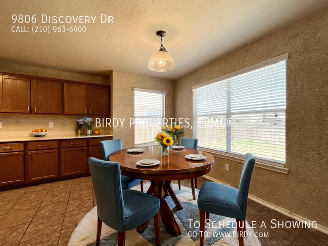Foto del edificio - "Discover Comfort and Space: 4-Bedroom Hav...