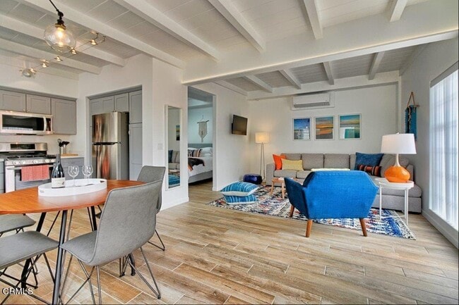 Foto del edificio - 1078 S Seaward Ave